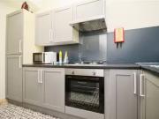 Just in! 4 bedroom House to rent, Grayshott Road,...