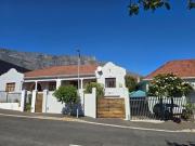 charming 4 bedroom semi detached hom.