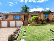 Charming 4 Bedrooms Family Home in Sought After Beaumont