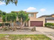 Deal! 4 BR 16 Sierra Boulevard, Cranbourne North, VIC 3977