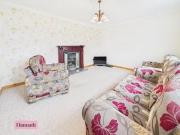 Cozy 78 Glenfield Road
