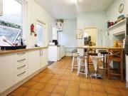 Deal! 7 bedroom semi detached house for rent in Vale...