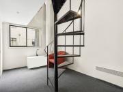 CHARMING APARTMENT IN HISTORIC BUILDING WITH 6.8% RETURN