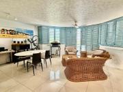 Charming Apartment in the Heart of New Farm Lifestyle &...