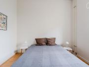 Charming Apartment with Modern Comforts in Berlin in...