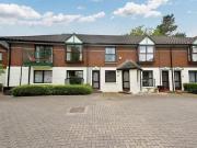 Nice Apt 16, Ashleigh Manor