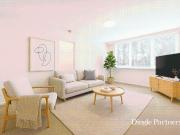 Charming Art Deco Apartment in a Peaceful Setting