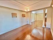 Charming Art Deco Retreat in the Heart of Petrie Terrace