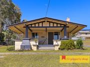CHARMING CALIFORNIAN BUNGALOW
