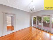Charming Californian Bungalow in Prime Westmead School...