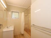 Charming Coastal Living – Steps from Pumicestone Passage!