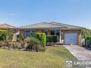 Charming Coastal Retreat in Old Bar