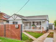 Charming & Convenient Living in the Heart of Telarah