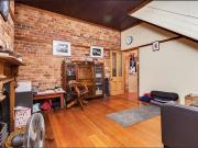 Charming Cooks Hill Flat
