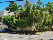 Charming Corner lot Bungalow Retreat in BF Homes –...