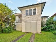 Charming Cottage in Prime Position