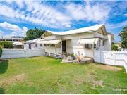 Charming Cottage on a Prime 1,000m² Block in The Range