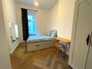 Charming double bedroom in Neukölln