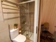 Charming double ensuite bedroom, external window in El Raval