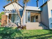 charming family home to rent on park. charming family home to rent on park.