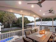 Charming Family Queenslander with Pool in Chelmer