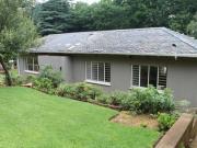 charming farm style retreat in cyrildene