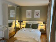 Charming first owner flat with balcony in the heart of...