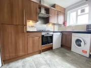 Deal! Flat to rent in Evelyn Court, Evelyn Walk, Old...