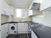 Cheap Flat to rent in Maysoule Road, London SW11