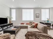 Rental! Flat to rent in Portland Place, Fitzrovia W1B