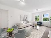 Rental! Flat to rent in Stamford Brook Avenue, Stamford...