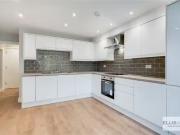 Deal! Flat to rent in Wandsworth Bridge Road, London SW6
