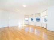 Unique Flat to rent in Wynnstay Gardens, London W8