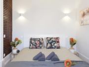 Charming Flat w/ Netflix | River View