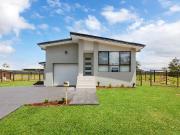 Charming Four Bedroom Duplex Peaceful Neighborhood