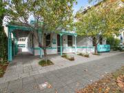 Charming freestanding character office/consulting...