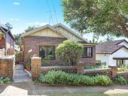 Charming Freestanding Home in a Leafy Cul de Sac, Held...