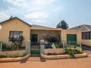 charming, fully furnished 3 bedroom.