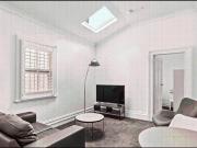 Charming fully furnished one bedroom apartment in...