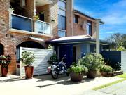 Charming Fully Furnished One Bedroom Unit Ground Floor...