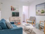 Charming Ground Floor 2 Bedroom Furnished Apartment –...