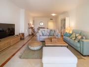 Charming ground floor apartment close to the beach in...