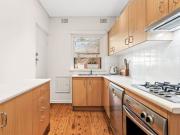 Charming ground floor apartment in boutique bock of four