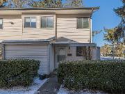 Charming Langley Townhome In Prime Location