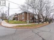 Charming Main 740 Avenue Road N, Toronto, ON, M5P 2K2 hous.