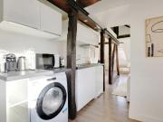 Charming Marais Retreat: Central 6th Floor Apartment...