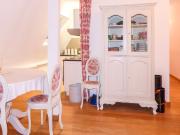 Charming one bedroom situated in the heart of the 7th...