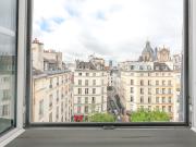 Charming Parisian Retreat in the Heart of the Marais,...