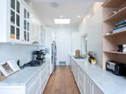 Charming Peninsula home with studio & pool