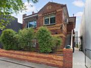 Charming Period Apartment with Private Courtyard in...